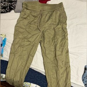 Army green women’s pants- size 14/16